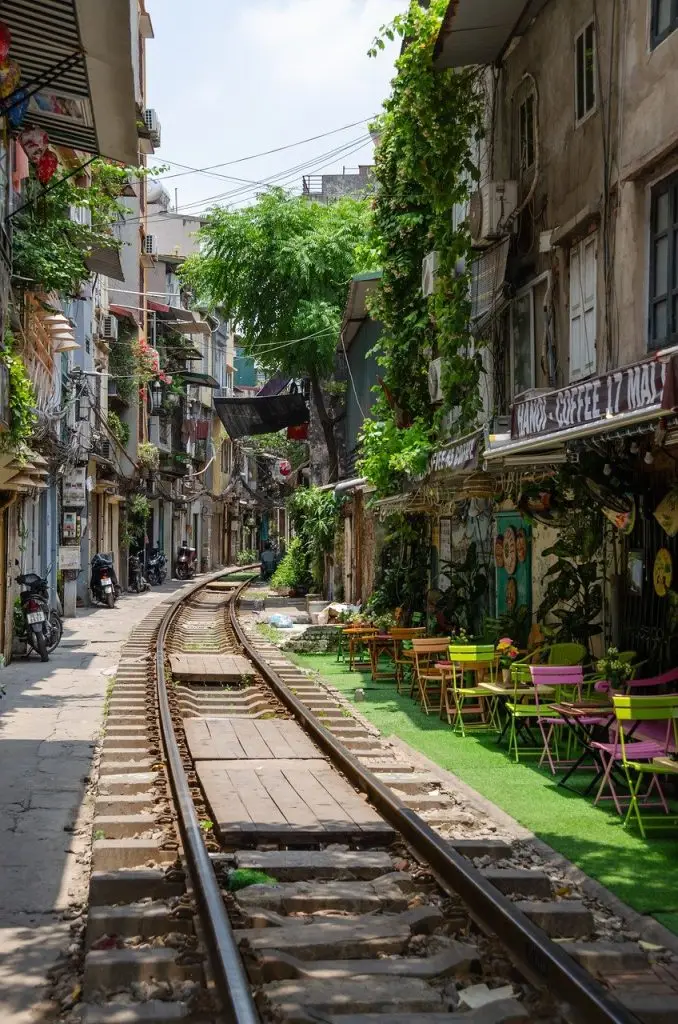 train street, hanoi, train track